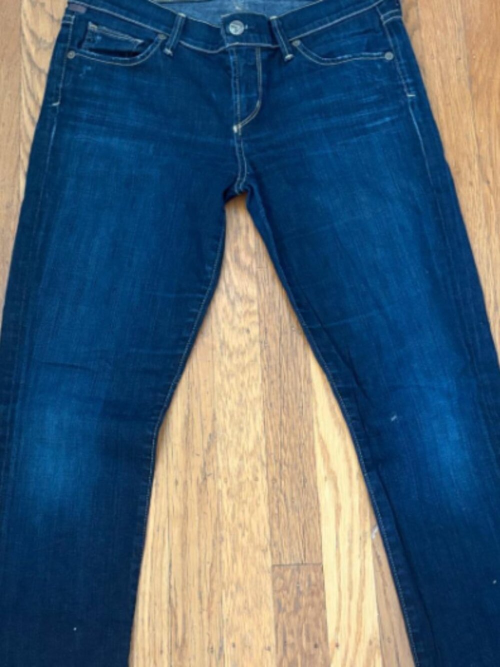 Low-rise straight jeans